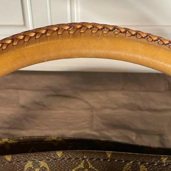 Louis Vuitton Artsy MM - Picture 3 of 11